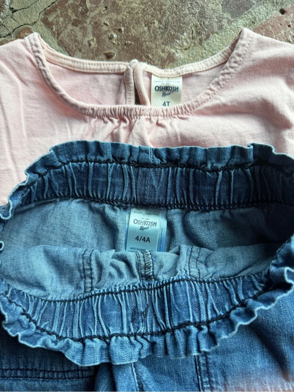 Oshkosh *Bundle* : 4T